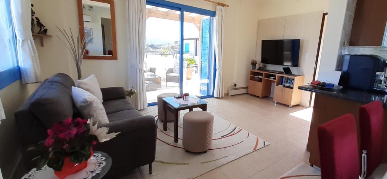 Penthouse Direkt Am Meer Polis 外观 照片