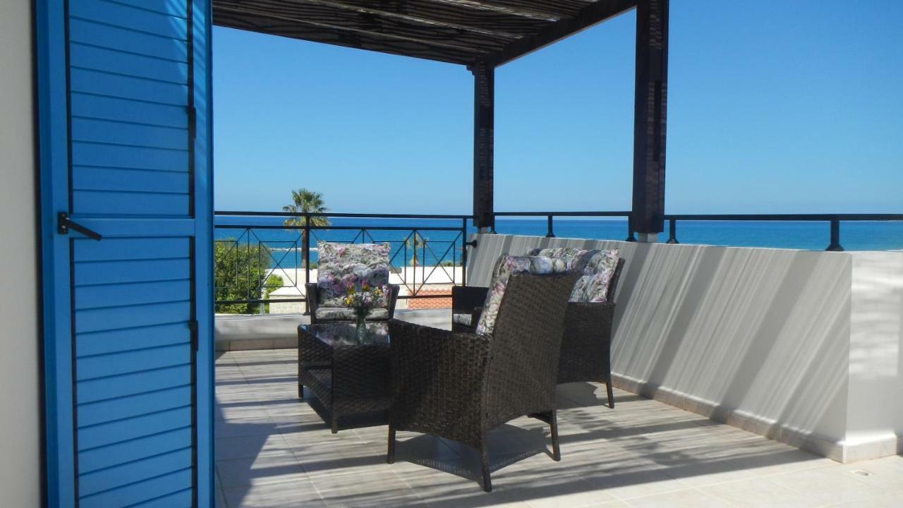 Penthouse Direkt Am Meer Polis 外观 照片
